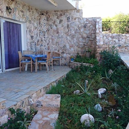 Το Πετρινο Vila Agia Marina Mikrolimanou Exterior foto
