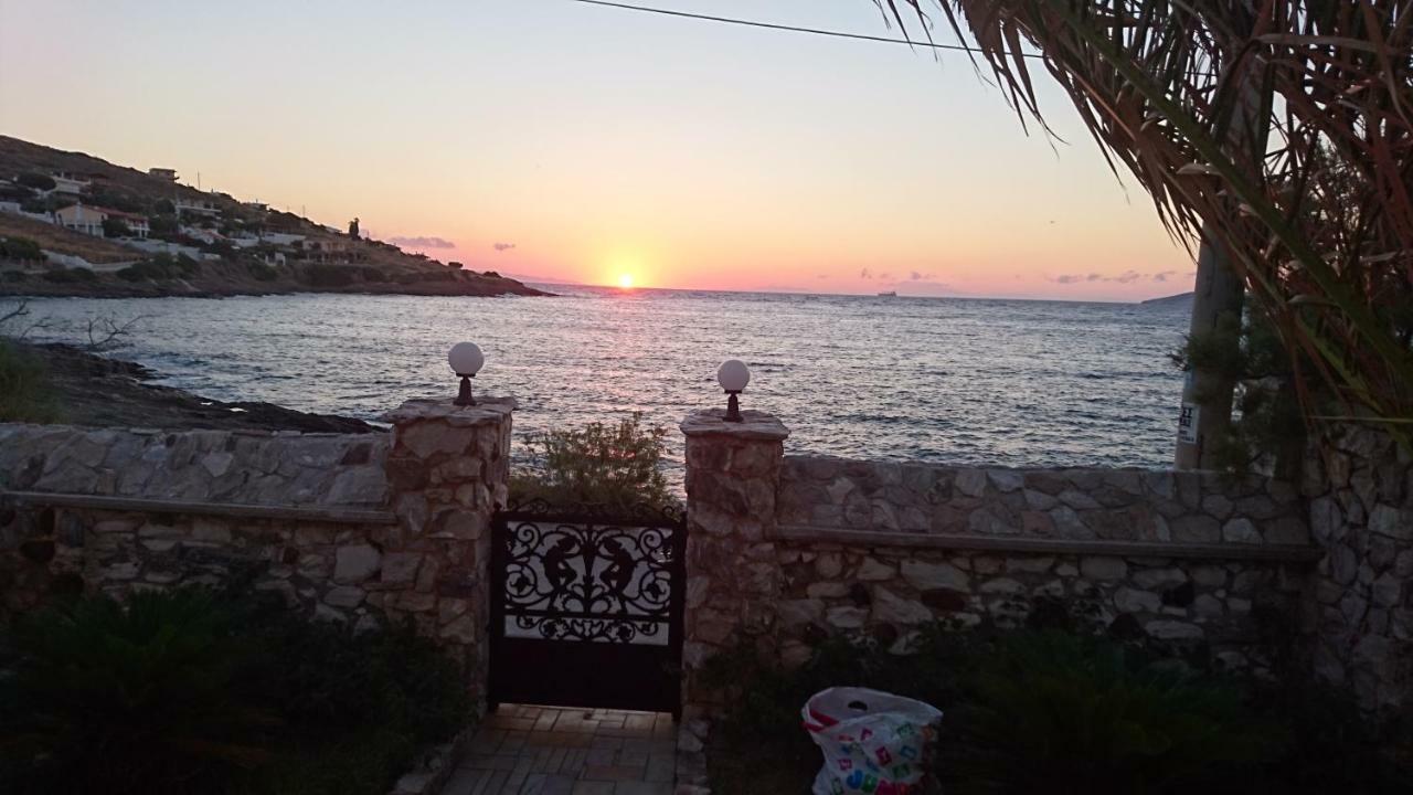 Το Πετρινο Vila Agia Marina Mikrolimanou Exterior foto
