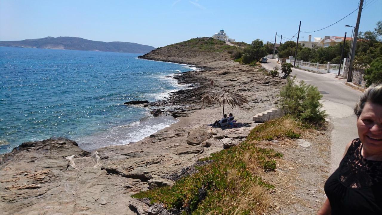 Το Πετρινο Vila Agia Marina Mikrolimanou Exterior foto