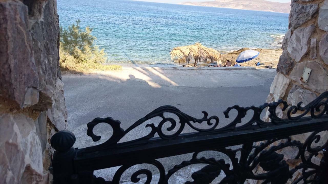 Το Πετρινο Vila Agia Marina Mikrolimanou Exterior foto