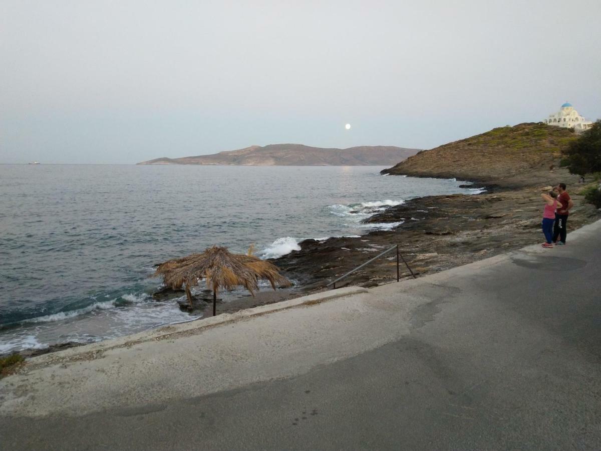 Το Πετρινο Vila Agia Marina Mikrolimanou Exterior foto